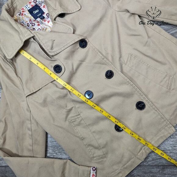 Gap 3 Button Basic Cotton Jacket Size S - Picture 4 of 5